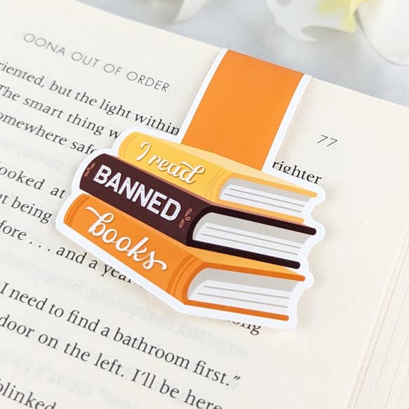 "I Read Banned Books" Magnetic Bookmark
